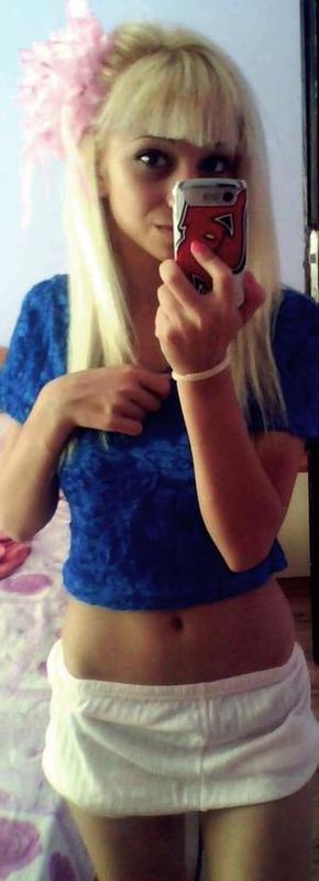 Rachelle from South Dakota is interested in nsa sex with a nice, young man